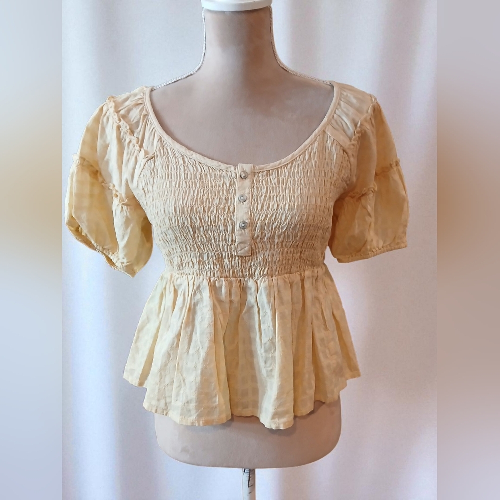 American Eagle Smocked Ruffle Cropped Puff Sleeve Peplum Henly Shirt Cottagecore